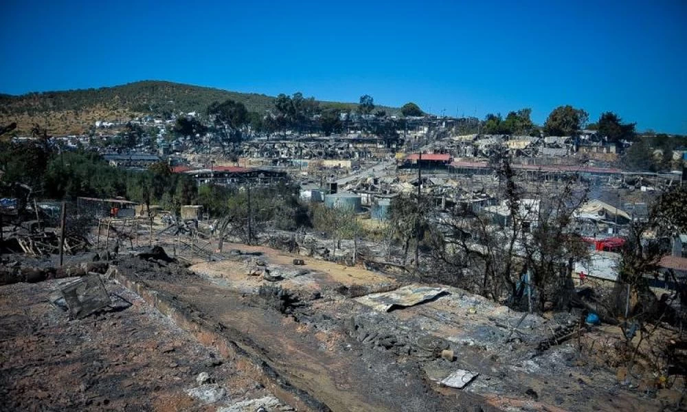 Νέα φωτιά στη Μόρια!